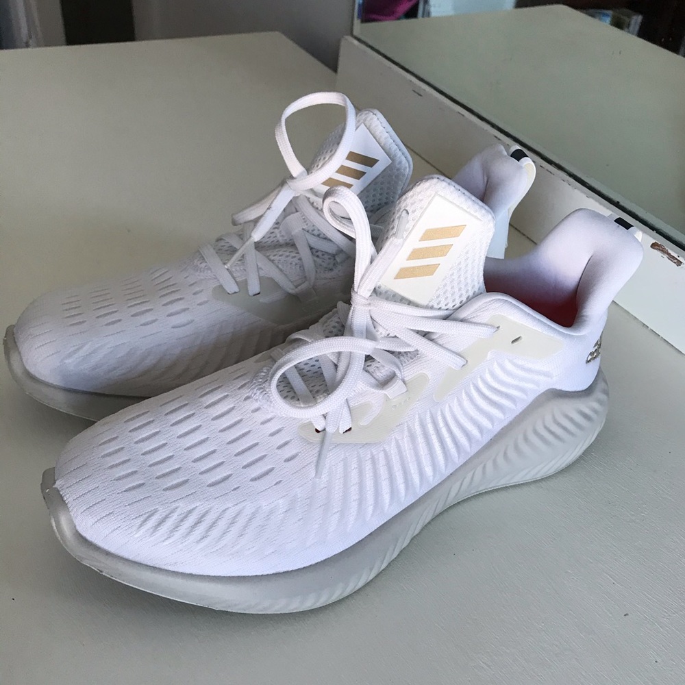 Adidas🌸 Alpha Bounce Plus Running Sneakers